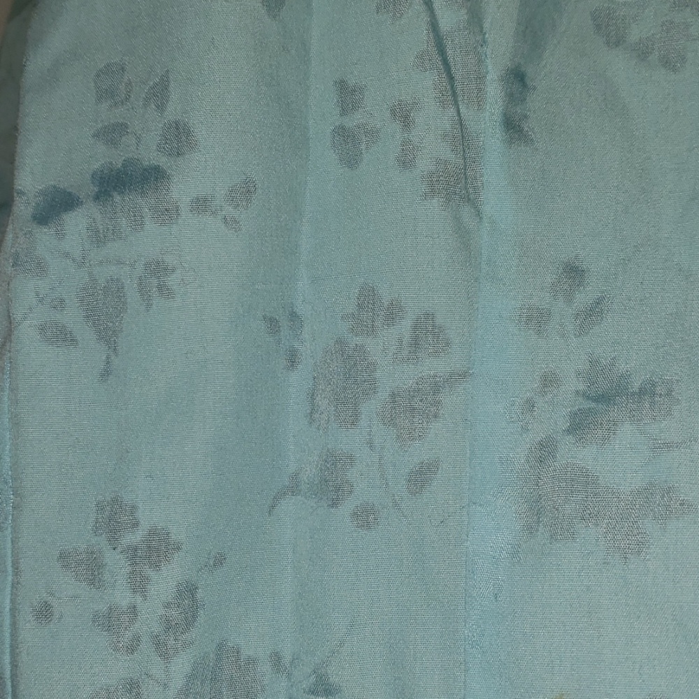 Sheer top - Picture 2 of 3